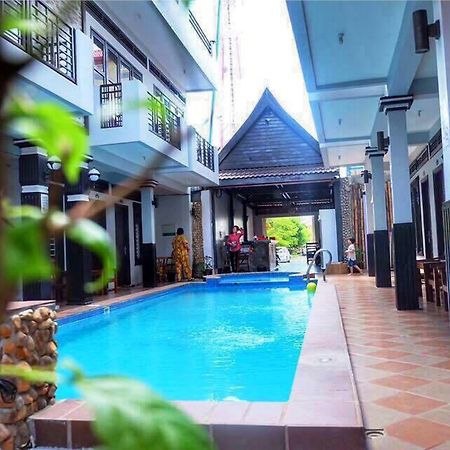 Vibola Guesthouse Kampot Bagian luar foto