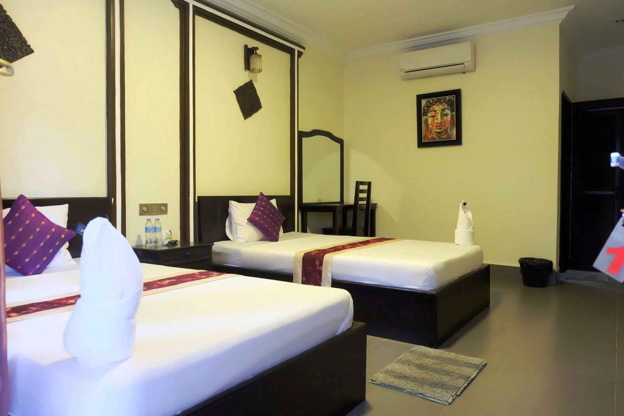 Vibola Guesthouse Kampot Bagian luar foto